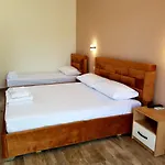 Gray&oli * Vlorë